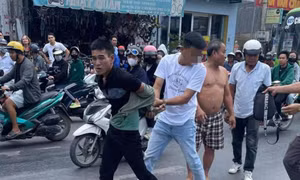 Bộ đội biên phòng truy đuổi 2 km bắt cướp ở Long An