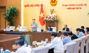 Khai mạc phiên họp thứ 32 của Ủy ban Thường vụ Quốc hội