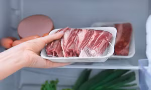 5 loại thực phẩm không nên bảo quản ở cánh tủ lạnh