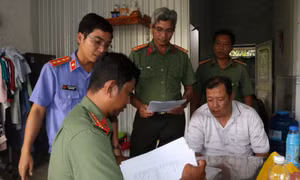 Mua máy in đa năng về phòng trọ sản xuất tiền giả