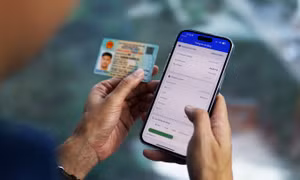Nhà mạng phải gỡ thuê bao đứng tên sai trong một ngày