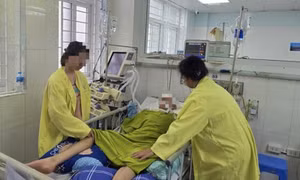 Nam sinh lớp 8 bị đánh chết não: huyết áp ổn định, cắt sốt