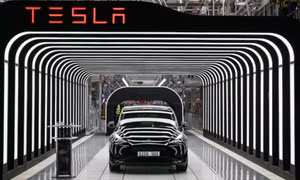 Tỷ phú Elon Musk: Hãng Tesla sẽ cho ra mắt taxi tự lái vào tháng 8