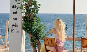 Loạt khách sạn mới toanh, view 'đỉnh' tại Phú Quý