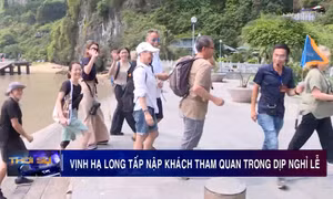 Vịnh Hạ Long tấp nập khách tham quan dịp nghỉ lễ
