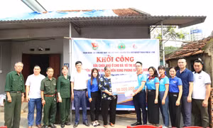 Khởi công sửa chữa nhà ở cho cựu thanh niên xung phong