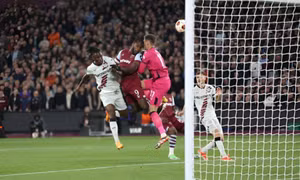 Nối dài mạch bất bại, Leverkusen thẳng tiến vào bán kết Europa League
