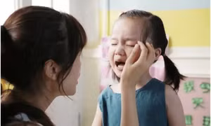 3 điều dù đắn đo mấy cũng tuyệt đối không được nói với con