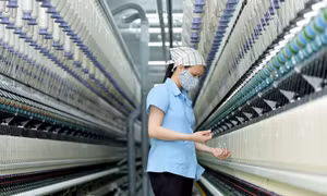 Standard Chartered hạ dự báo tăng trưởng GDP của Việt Nam xuống 6%