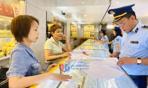 Tăng cường quản lý, xử phạt vi phạm kinh doanh vàng