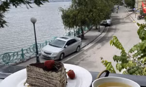 Có gì ở Quảng An - phố Hà Nội 'thú vị nhất thế giới'?