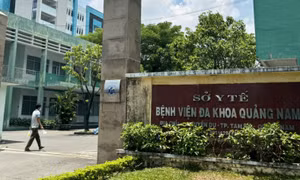 Quảng Nam báo cáo vụ chẩn đoán u nang bên phải, phẫu thuật bên trái: Khả năng u nang cả 2 bên