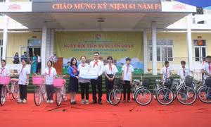 Mùa hè bổ ích, an toàn cho thiếu nhi 