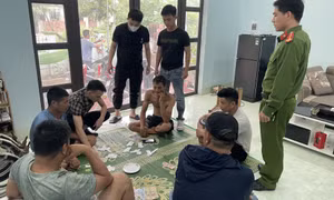 Quảng Yên: Bắt quả tang 4 lao động ngoại tỉnh đánh bạc trái phép