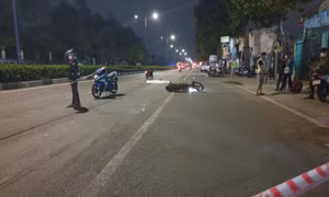 Ngã xuống đường, người đàn ông bị xe container cán tử vong