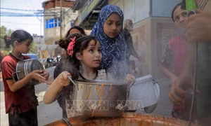 Quân đội Israel bắt đầu sơ tán dân thường Palestine khỏi Rafah