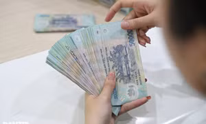 Lãi suất tăng trở lại, sau lễ gửi tiền ở đâu sinh lời tốt?