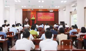 Khai giảng lớp bồi dưỡng cán bộ quy hoạch chức danh ủy viên BCH Đảng bộ tỉnh