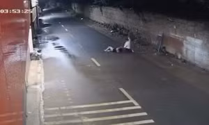 Nghi can đâm cô gái hàng chục nhát ở Hà Nội đã chết