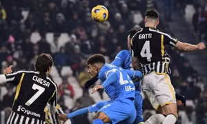 Mùa giải của Juve có thể chia làm 2 giai đoạn