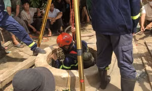 Hai anh em ruột ngạt khí chết dưới giếng sâu
