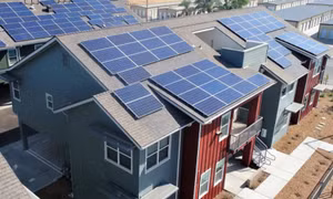 Điện Mặt Trời mái nhà nhiều điểm mạnh nhưng vẫn còn hạn chế