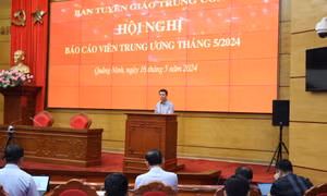 Hội nghị báo cáo viên Trung ương tháng 5/2024