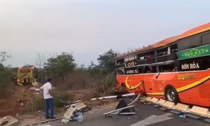 Khởi tố vụ án hai xe khách gây tai nạn ở Gia Lai