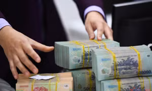 Xu hướng tăng chưa dừng, đã có 3 ngân hàng trả lãi suất huy động từ 6% trở lên