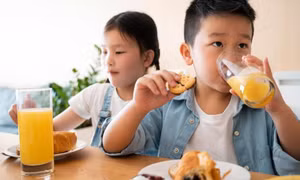 Những điều bố mẹ cần nằm lòng khi chăm trẻ ốm