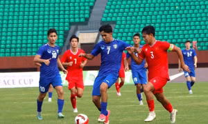 U16 Việt Nam bất ngờ thắng 3-0 trước U16 Uzbekistan