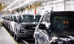 Ford triệu hồi khoảng 85.000 xe Explorer vì động cơ có thể bị bốc cháy