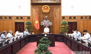 Thủ tướng Phạm Minh Chính chủ trì họp Thường trực Tiểu ban Kinh tế-Xã hội Đại hội lần thứ XIV của Đảng