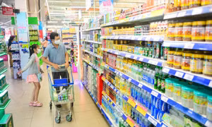 Tăng mạnh thuế tiêu thụ đặc biệt với đồ uống, lo ngại hàng trôi nổi đe dọa sức khỏe người dân