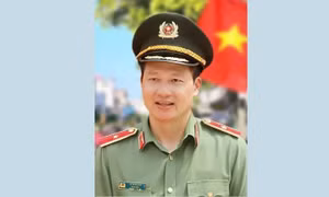 Thiếu tướng Vũ Hồng Văn giữ chức Phó Chủ nhiệm Ủy ban Kiểm tra Trung ương