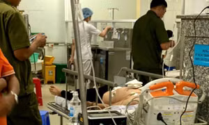 Điều tra án mạng nghi nam thanh niên đâm chết bạn gái rồi tự sát