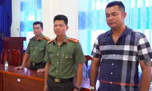 Bắt 4 người tổ chức môi giới cho các ngư dân xuất cảnh đi biển trái phép