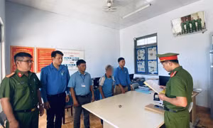 84 tuổi hiếp dâm cháu gái 15 tuổi bị câm