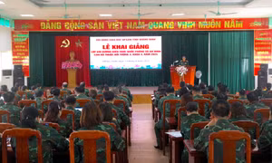 Quảng Ninh: Khai giảng lớp bồi dưỡng kiến thức quốc phòng, an ninh đối tượng 3 khóa 4 năm 2024