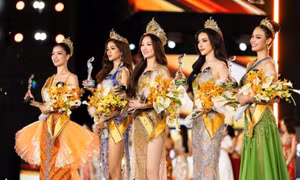 Chỉ sau 2 tối, Việt Nam có thêm 3 Hoa hậu và 13 Á hậu