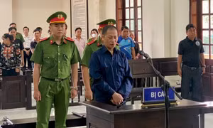Người xưng 'đại đức Thích Tâm Phúc' bị phạt 8 năm tù