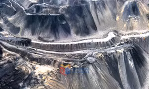 Khám phá "đường đi lên mỏ" lộ thiên vùng than Cẩm Phả