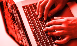 Làm sao nhận biết máy tính Windows đang bị tấn công?