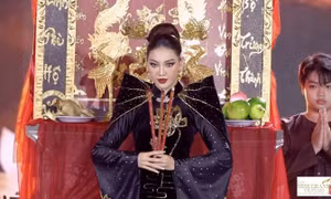 Đưa bàn thờ lên sân khấu thi hoa hậu, khán giả phản ứng mạnh