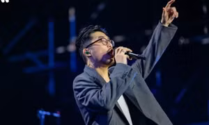 Vũ. sold out vé Private Show 'Bảo tàng của nuối tiếc' tại Hà Nội