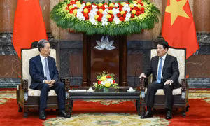 Chủ tịch nước Lương Cường tiếp Ủy viên trưởng Nhân đại toàn quốc Trung Quốc Triệu Lạc Tế