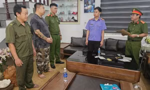 Bắt nhóm cho vay nặng lãi hơn 25 tỉ đồng tại Quảng Trị