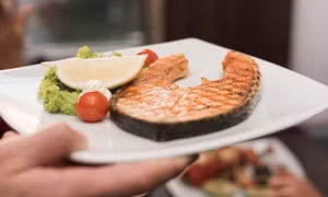 Thời điểm tốt nhất để ăn cá bổ sung Omega-3, bảo vệ tim mạch và não bộ