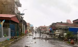 Chuyên gia lý giải hiện tượng lốc xoáy trong Bão số 10 và khuyến cáo cách phòng tránh