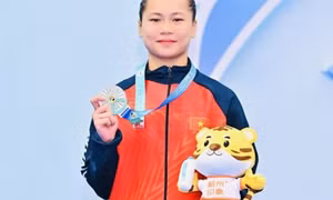 Karate Việt Nam giành 2 huy chương bạc giải vô địch trẻ châu Á 2025